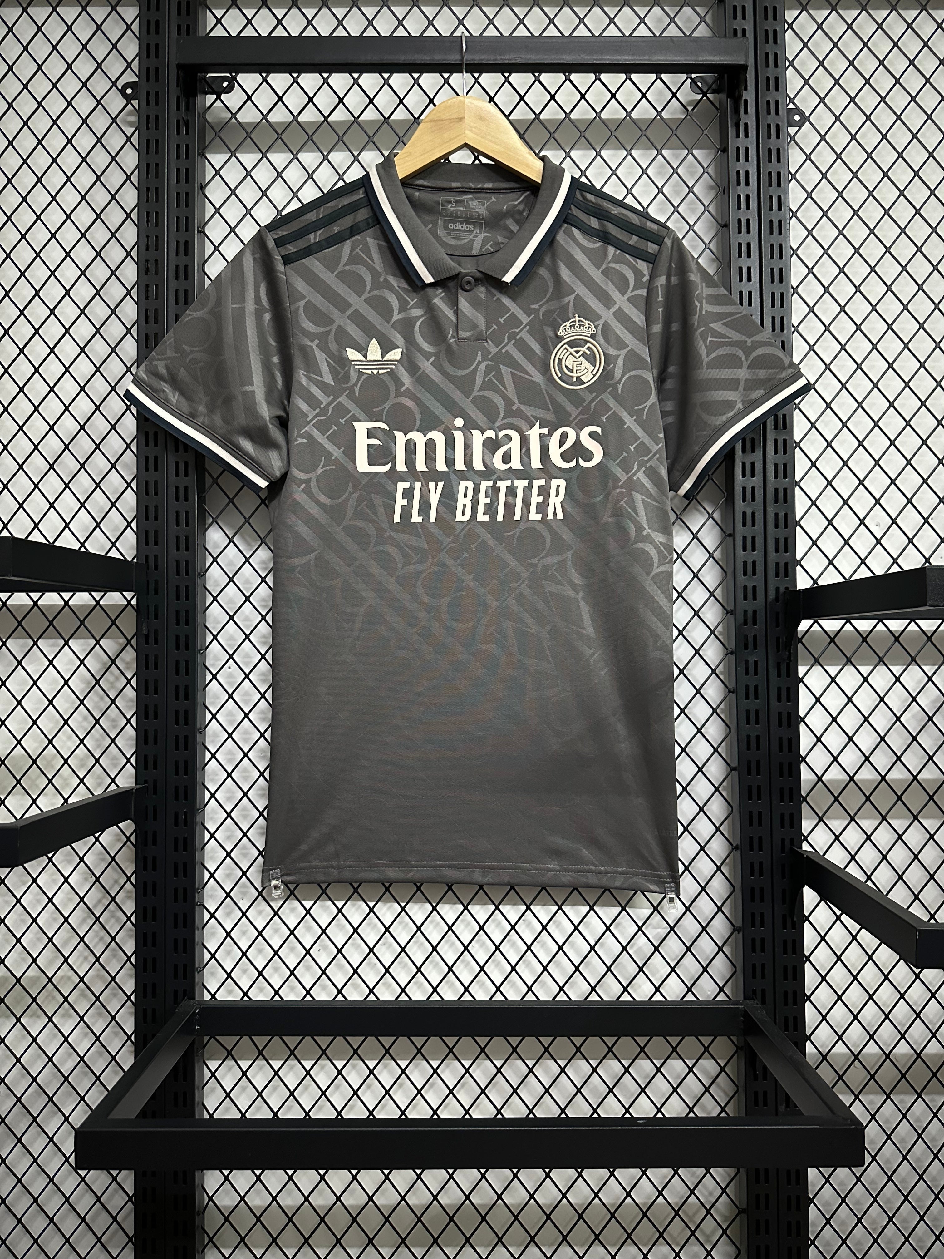 Real Madrid Retro Kit – Grey Heritage Edition