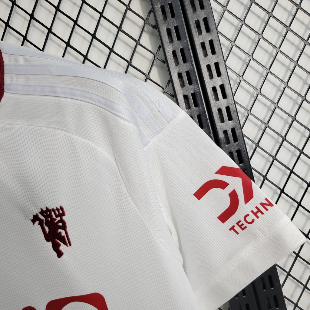 Manchester United 2024/25 Away Jersey – White Heritage Edition