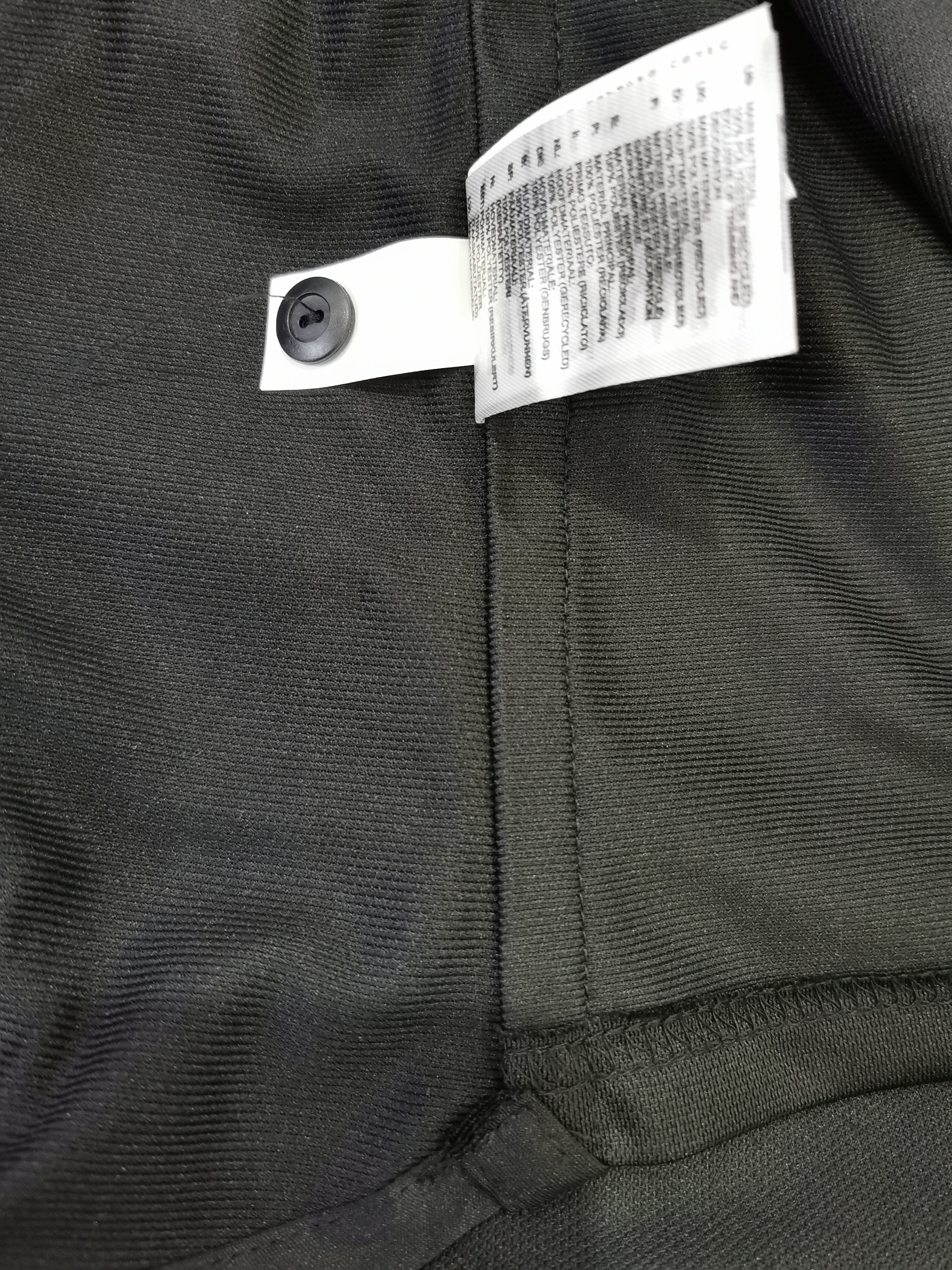 Real Madrid Retro Kit – Grey Heritage Edition