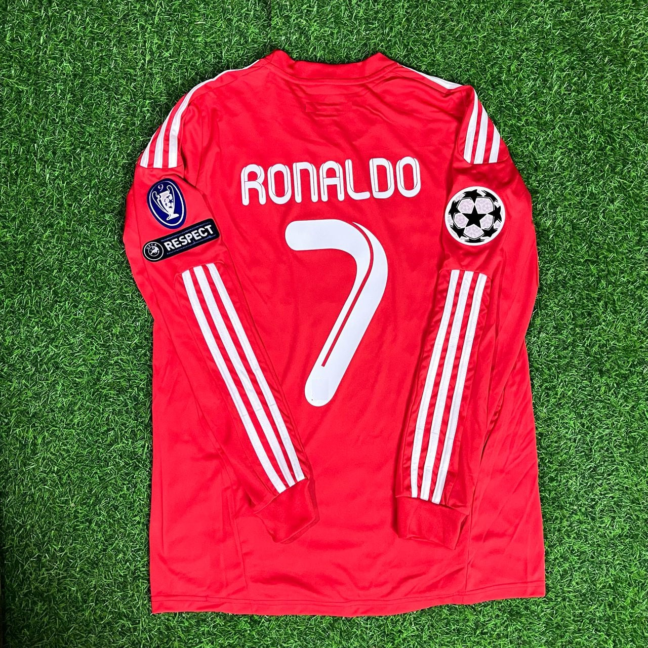 Cristiano Ronaldo Long-Sleeve Red Football Jersey – Real Madrid 2011/2012