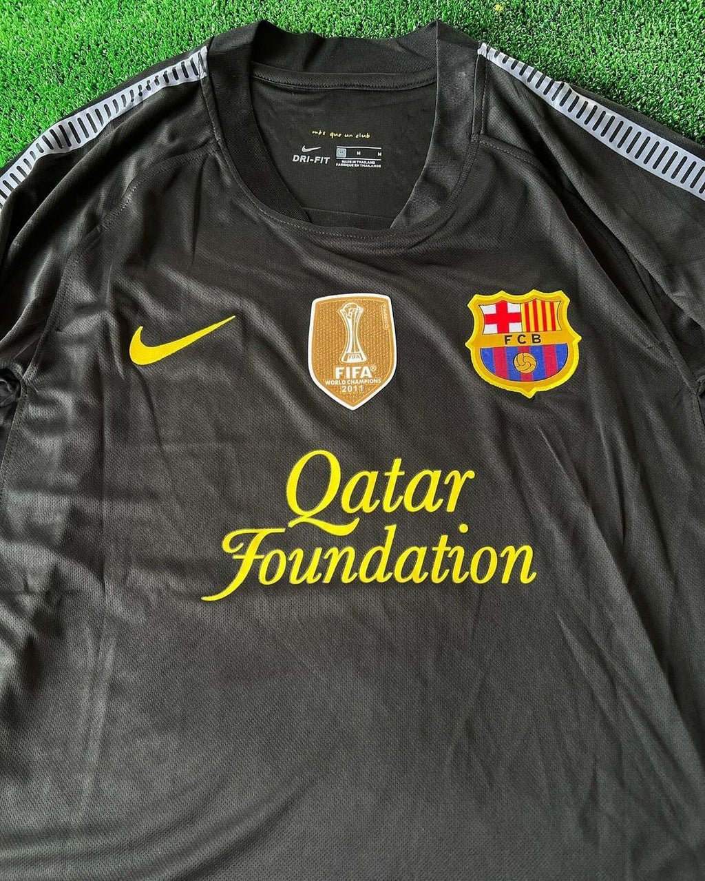 Lionel Messi Black Barcelona 2011/12 Retro Kit Jersey